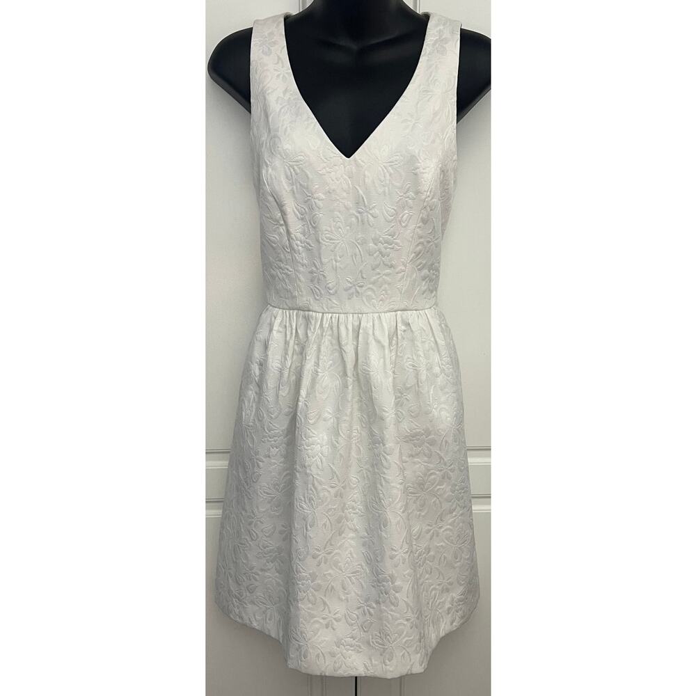 4 Collective Sleeveless White Floral Jacquard Dress Size 6  NWT